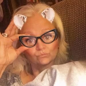 Meet your Posher, Delores